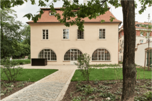 werichova vila pronajem zahrada kampa